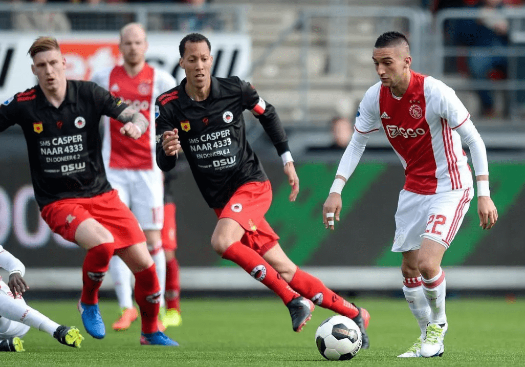 他再一次用 他再一次用